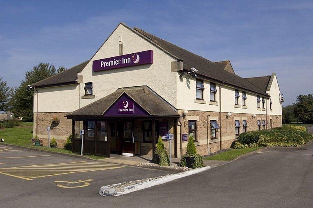 Premier Inn Глостър Екстериор снимка